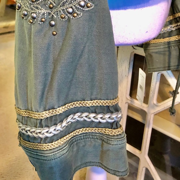 Meet your Posher, Alice - Picture 6 of 8